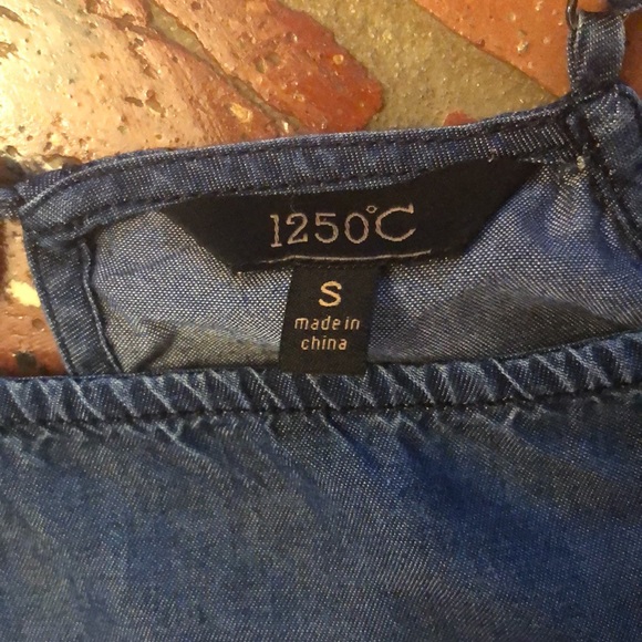 1250C Tencel off the shoulder top sz S - Picture 5 of 7